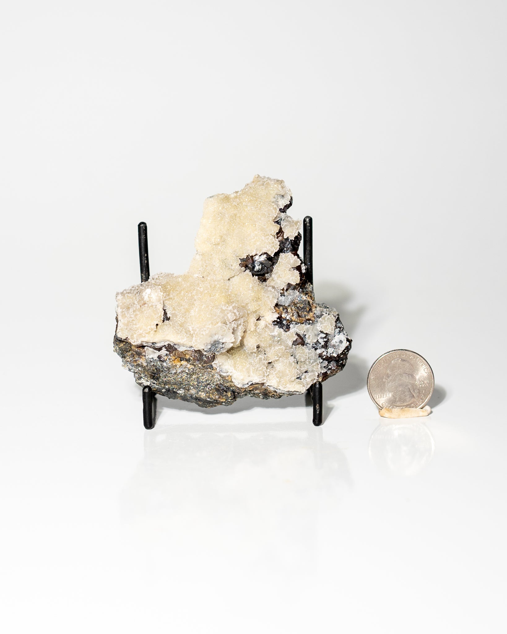 Tri-State Calcite on Sphalerite