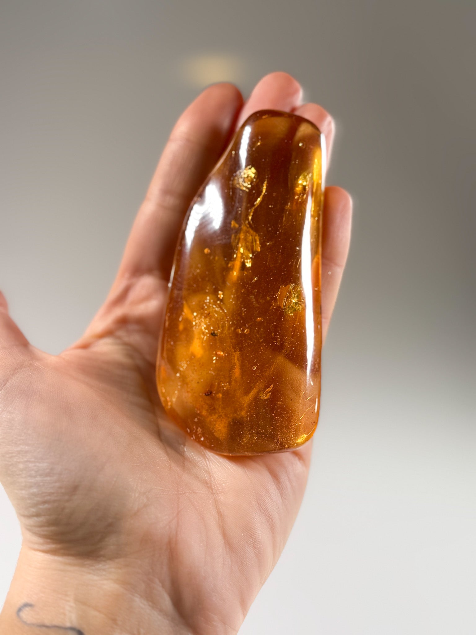 AIOT! Amber Globe アンバー AIOT! Amber Globe アンバー AIOT! Amber Globe - NATAL DESIGN ONLINE