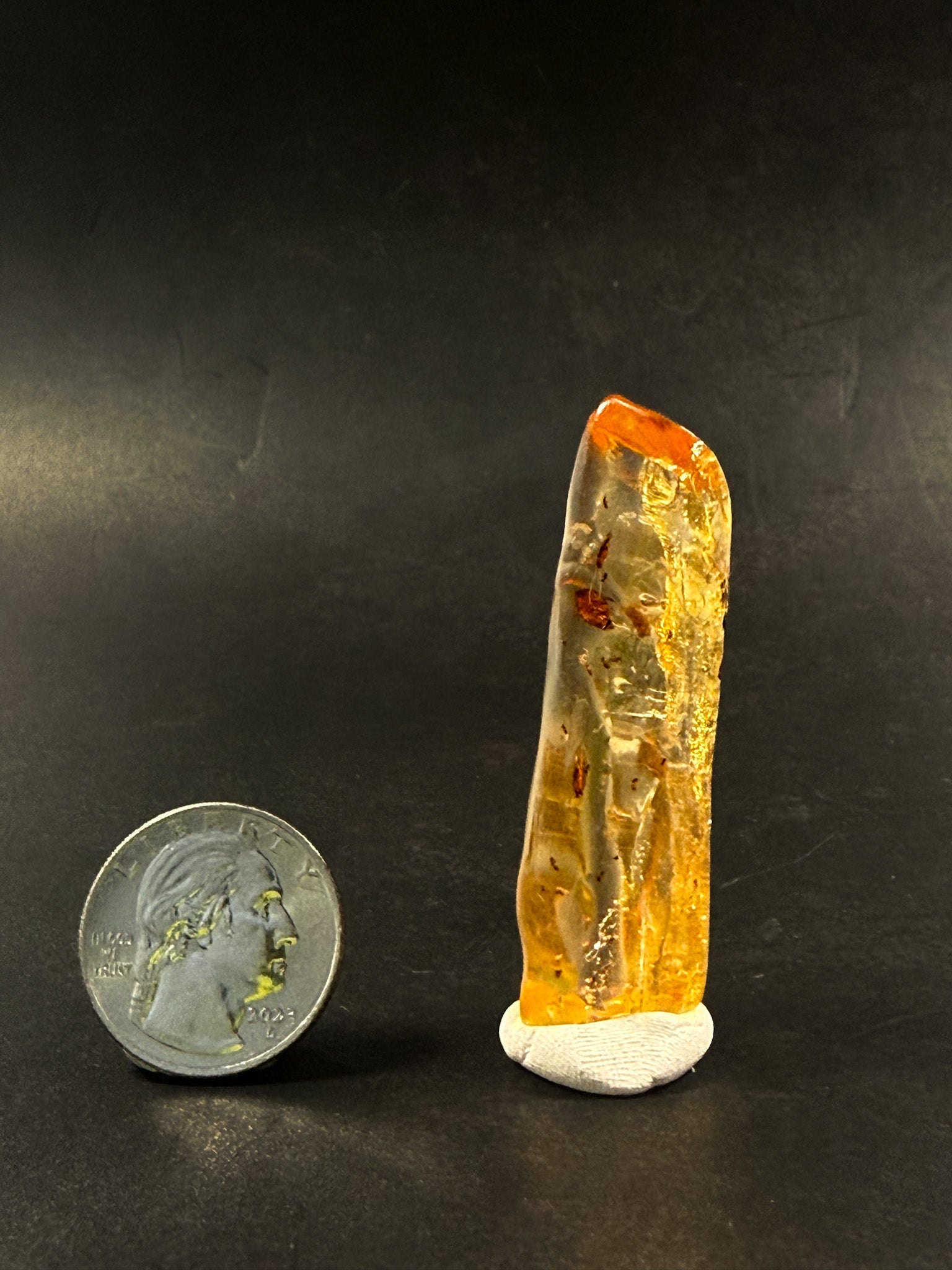 Good Earth Rocks Gallery: Amber